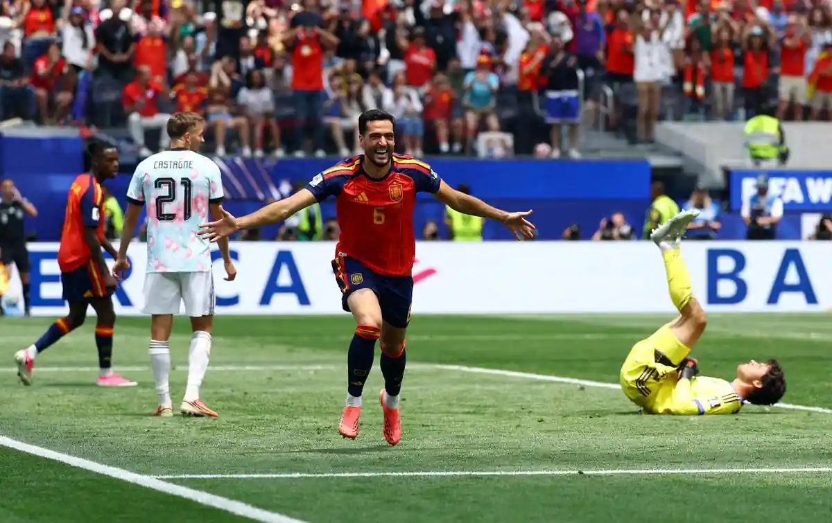 Spain celebrate after the late winner against Belgium at World Cup 2026
