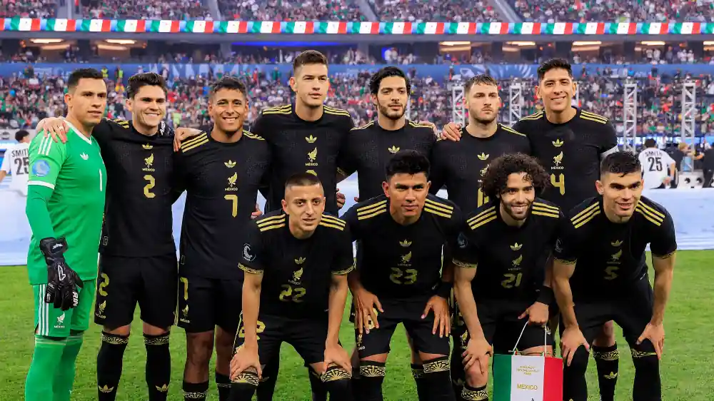 Mexico national football team supporters and stadium atmosphere at the 2026 World Cup